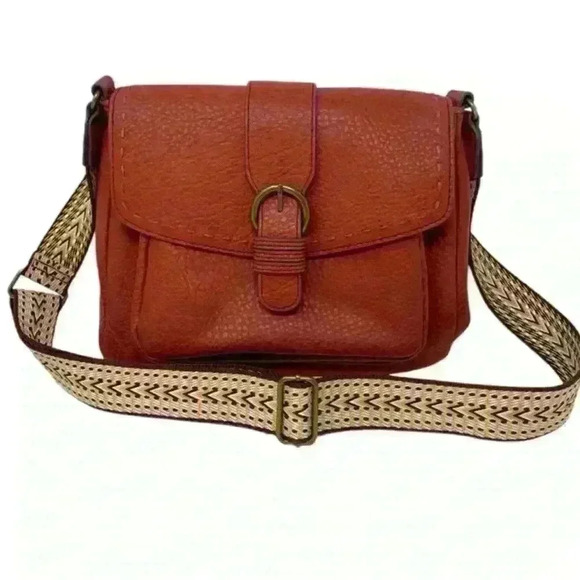 a.n.a Handbags - a.n.a medium PURSE W RED PEBBLED FAUX LEATHER TAN GUITAR STRAP